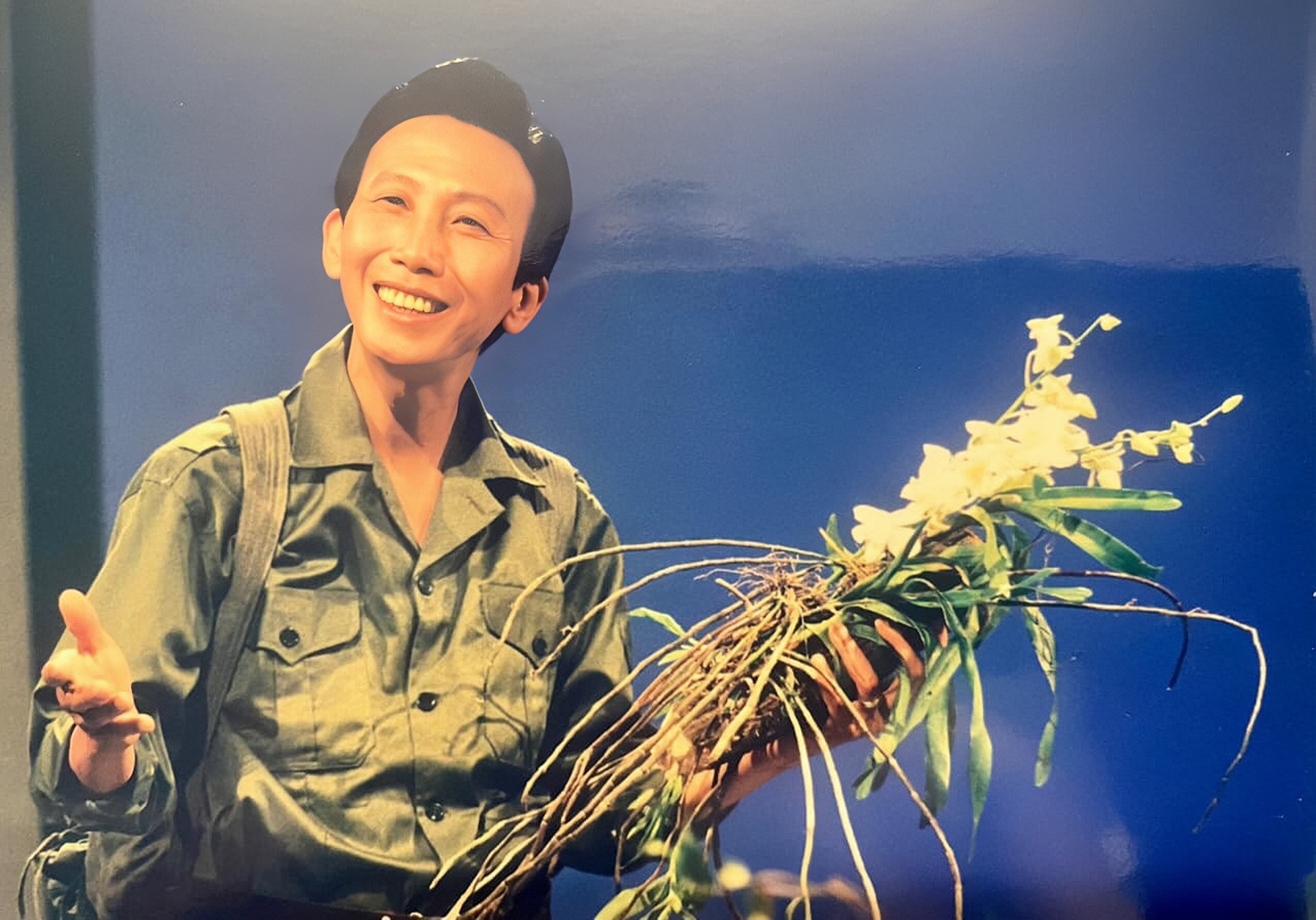 NSND Thế Hiển 'cháy' hết mình cho Tổ quốc và tuổi trẻ- Ảnh 1.