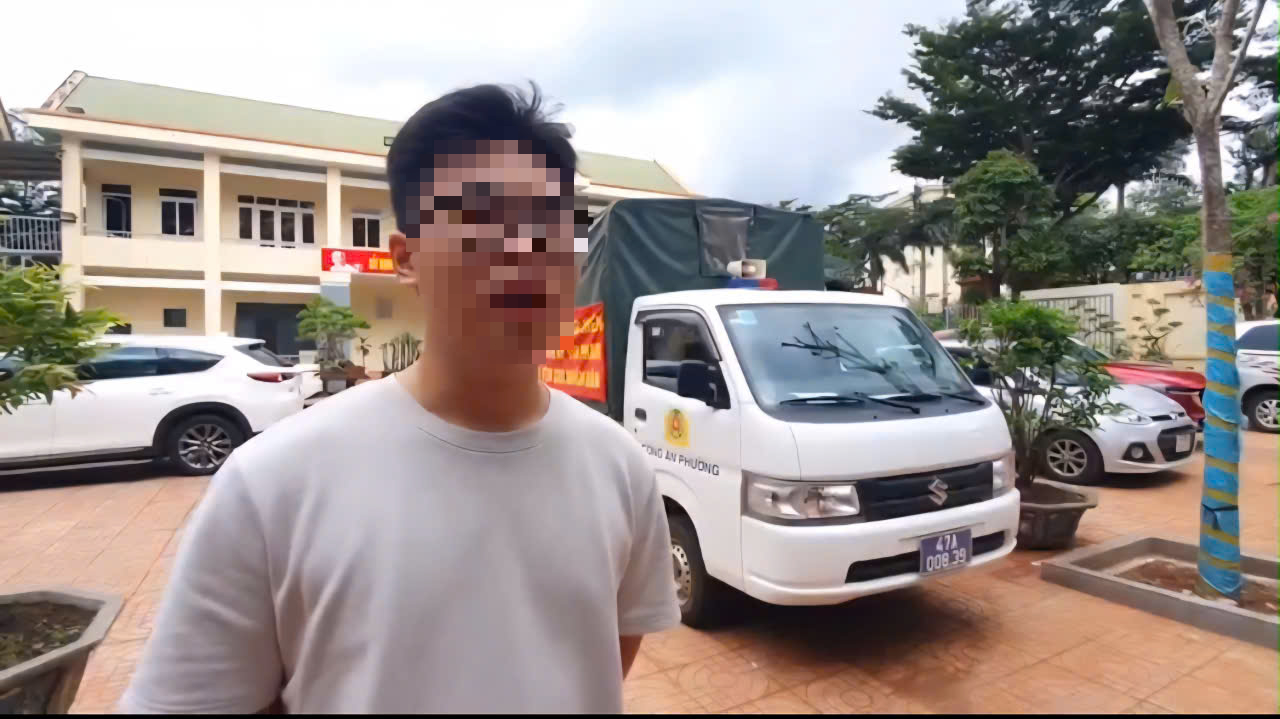 CLIP: Nam sinh viên bị bắt cóc online, tống tiền 450 triệu đồng- Ảnh 1.