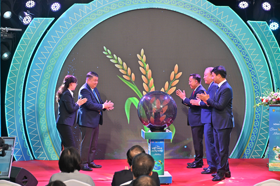 Nâng tầm giá trị nông - lâm - thủy sản Việt Nam trong bối cảnh kinh tế hiện đại - Ảnh 1. Nâng tầm giá trị nông - lâm - thủy sản Việt Nam trong bối cảnh kinh tế hiện đại - Ảnh 1.