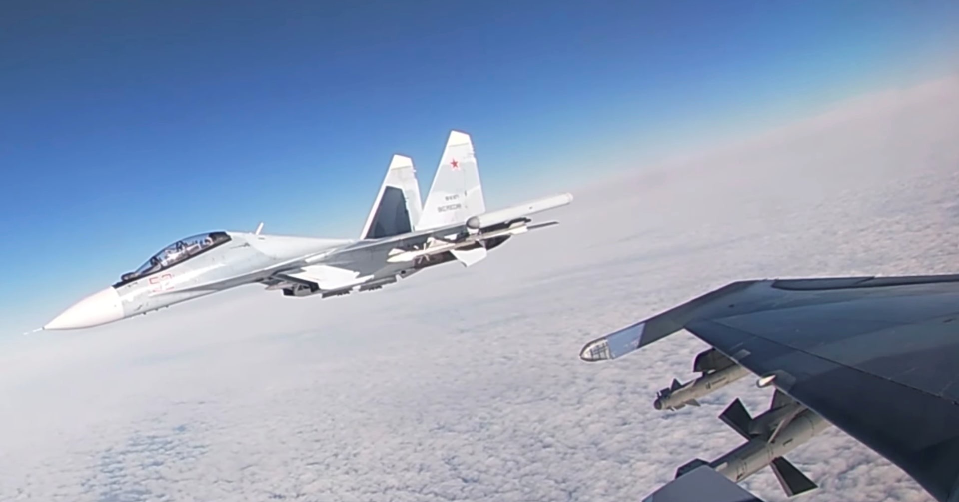 Chiến sự Ukraine ngày 1.332: Nga kiểm soát thêm 3 làng, bắn nhầm máy bay Su-30SM? - Ảnh 1.