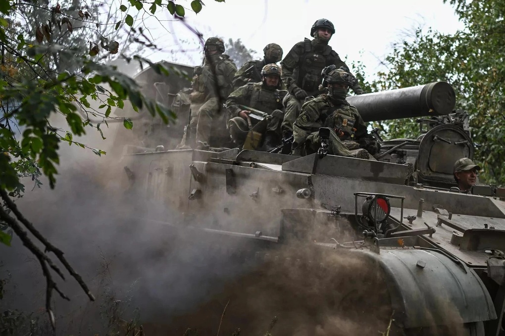 Nga tuyên bố bao vây hơn 10.000 binh sĩ Ukraine - 1