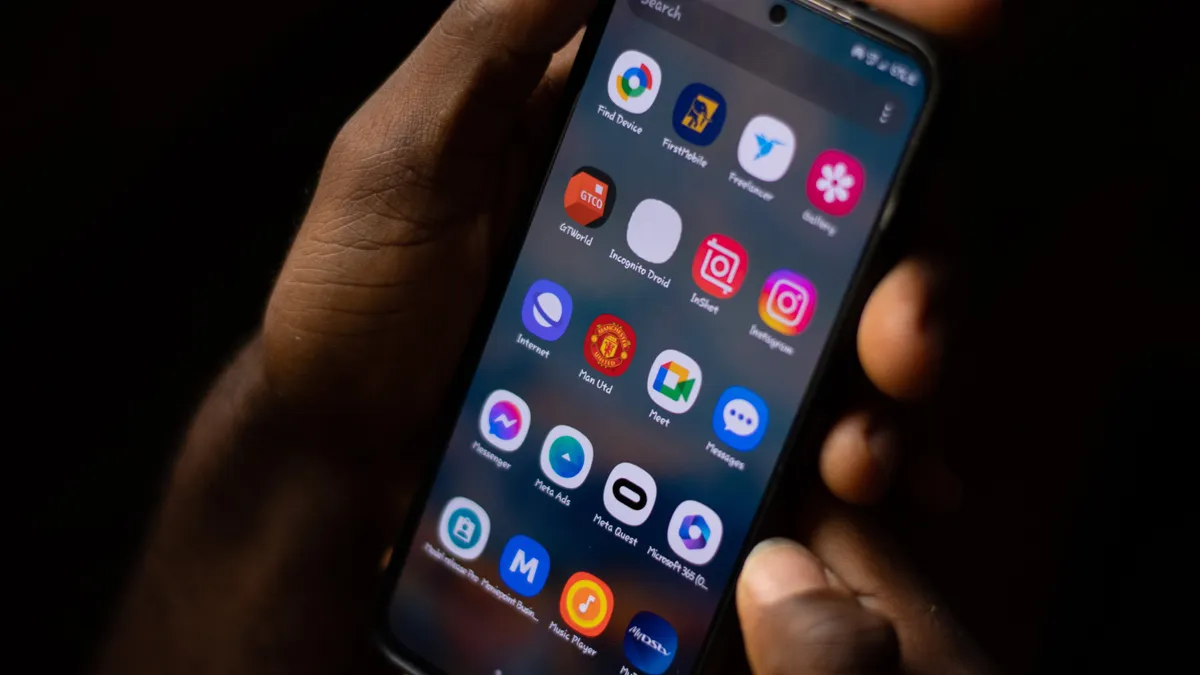 Ngân hàng cảnh báo người dùng điện thoại tắt ngay tính năng này- Ảnh 1. Ngân hàng cảnh báo người dùng điện thoại tắt ngay tính năng này- Ảnh 1.