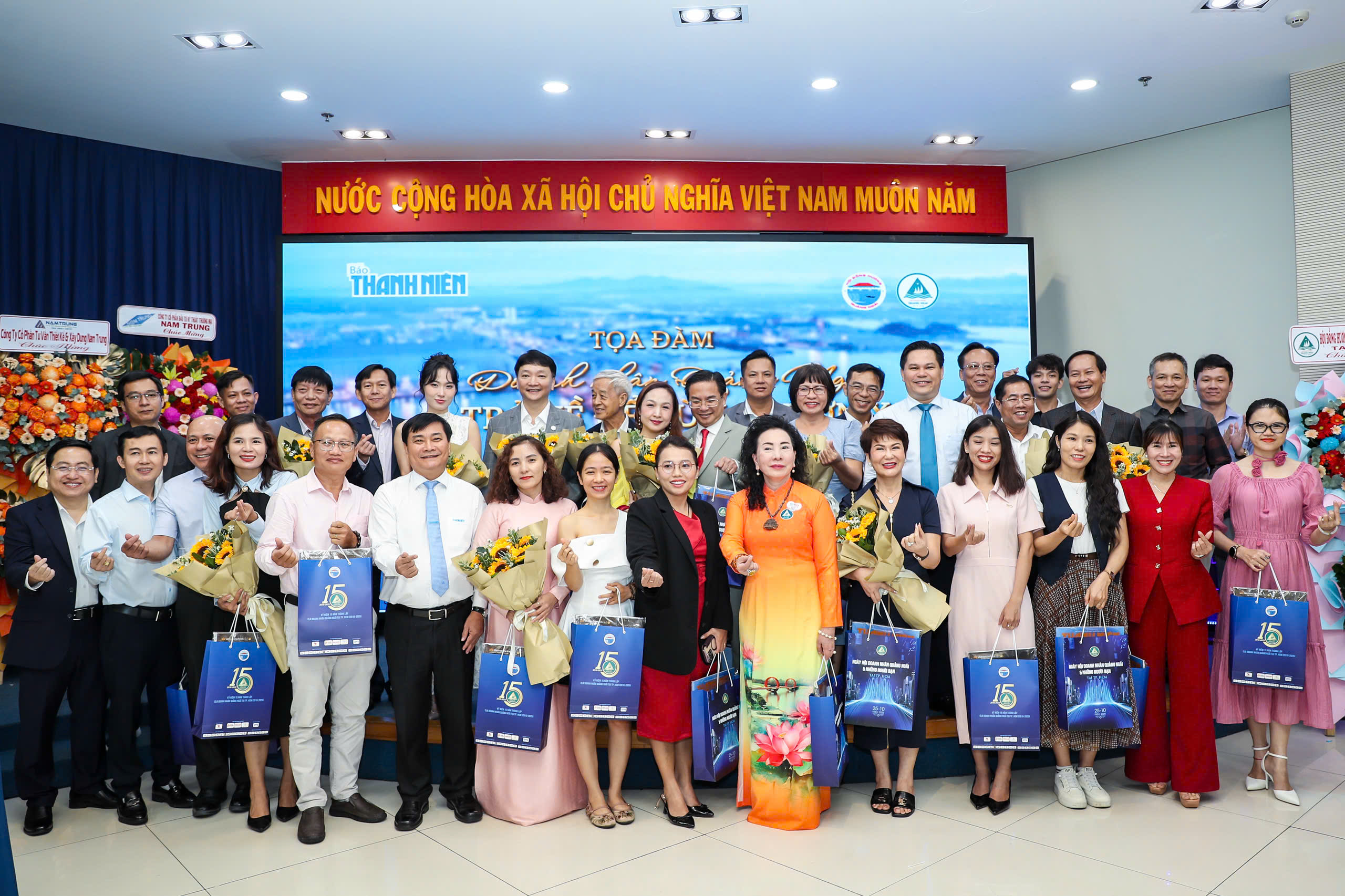 Ngày hội Doanh nhân Quảng Ngãi và những người bạn 2025- Ảnh 1. Ngày hội Doanh nhân Quảng Ngãi và những người bạn 2025- Ảnh 1.