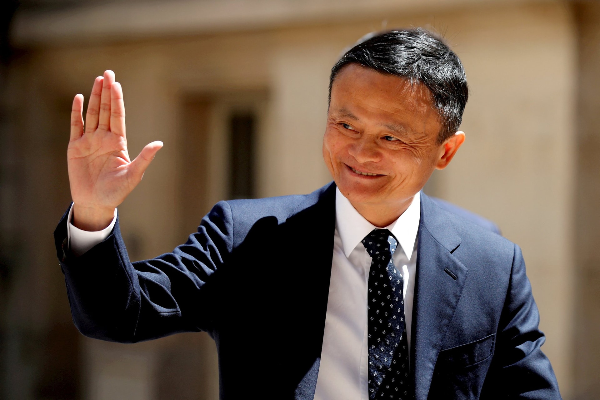 Jack Ma ‘lột xác’ hậu ở ẩn: Ngừng ồn ào, âm thầm đeo thẻ nhân viên nhưng vẫn chi 53 tỷ USD để chuyển đế chế TMĐT thành tập đoàn AI- Ảnh 3.