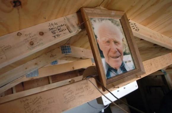 Người đàn ông được đông lạnh, người đàn ông đông lạnh để hồi sinh