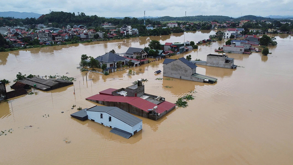 Nguy cơ bão lũ tiếp tục dồn dập trong tháng 10- Ảnh 1.