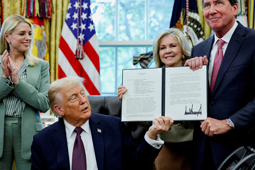 Nhà Trắng phát đi nhiều thông điệp quan trọng - Ảnh 1.