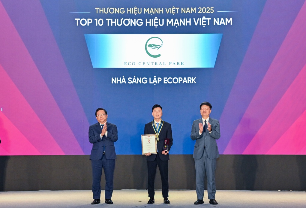 Nhà sáng lập Ecopark nhận giải thưởng “Top 10 thương hiệu mạnh Việt Nam 2025” - 1