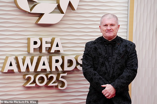 Sốc: Nhà vô địch boxing Ricky Hatton treo cổ tại biệt thự 60 tỷ, kết quả điều tra khiến người thân không tin nổi!- Ảnh 2.