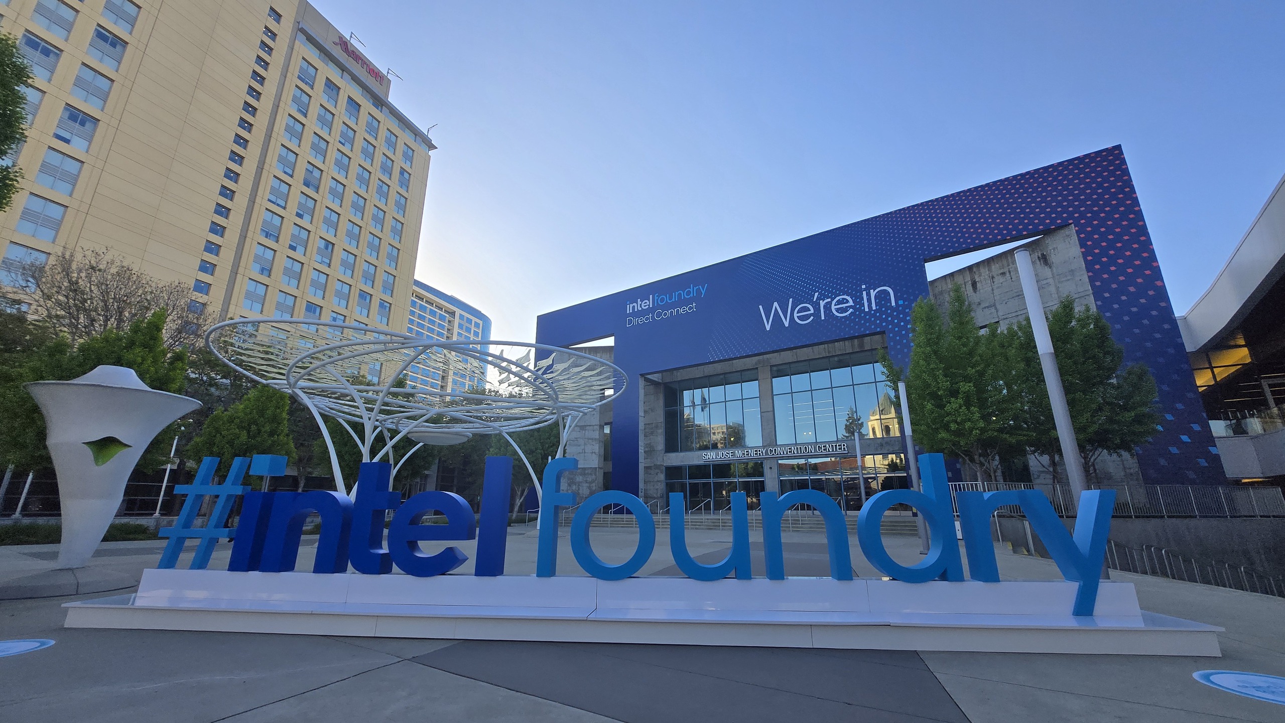 Nhận đầu tư 5 tỉ USD từ NVIDIA, Intel có thể vượt khó? 1 Nhận đầu tư 5 tỉ USD từ NVIDIA, Intel có thể vượt khó? - Ảnh 1.