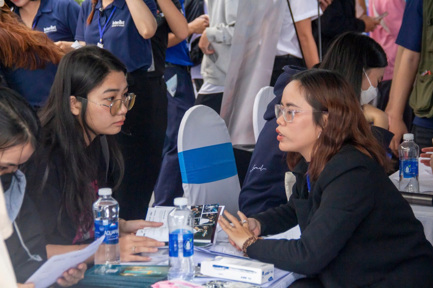 Nhiều lựa chọn việc làm phù hợp - Ảnh 1. Nhiều lựa chọn việc làm phù hợp - Ảnh 1.