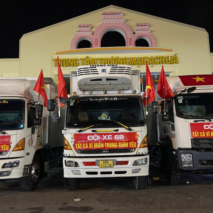 Nhung cau chuyen am ap Giua lu lut mien Bac