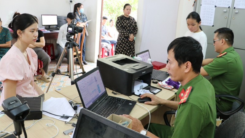 Những giấy tờ nào đã tích hợp trên VNeID thay thế được bản cứng, người dân ai cũng nên biết- Ảnh 2.