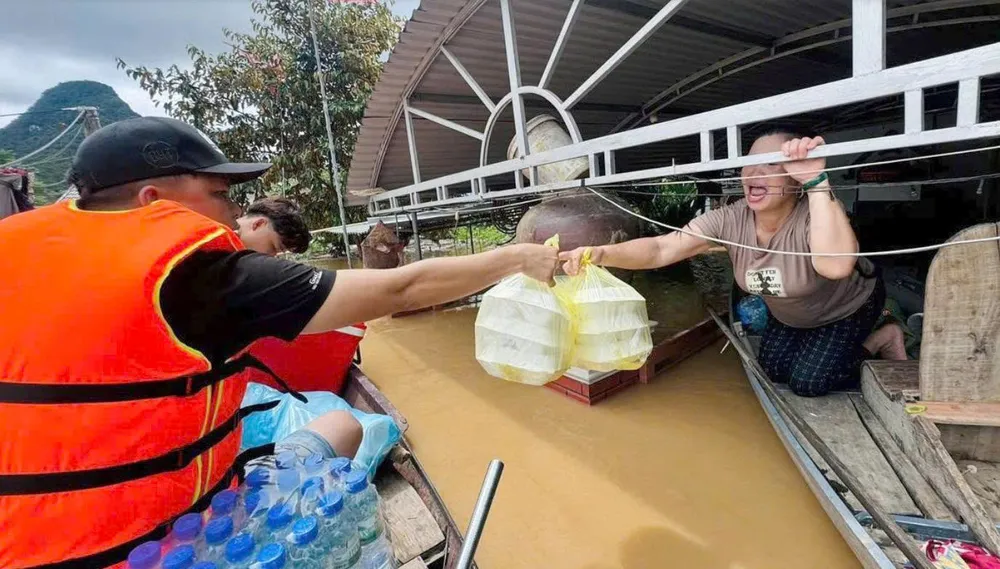 bão số 10 tại nghệ an