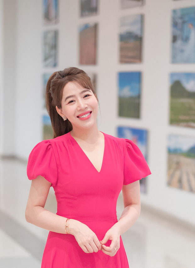 MC Diệp Chi nổi tiếng có lỗi dẫn dắt chương trình hấp dẫn.