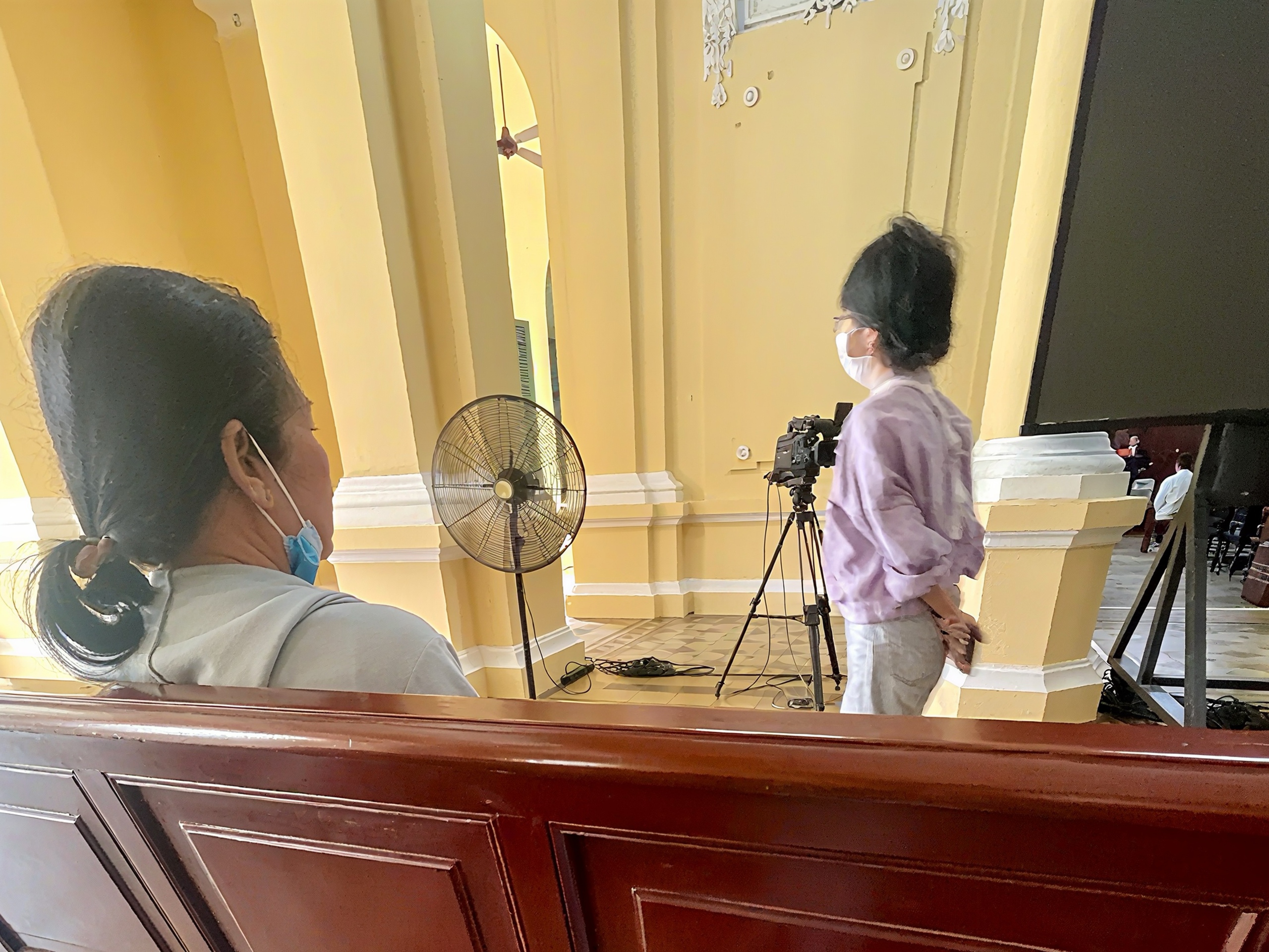 Nước mắt chảy ngược - Ảnh 1.