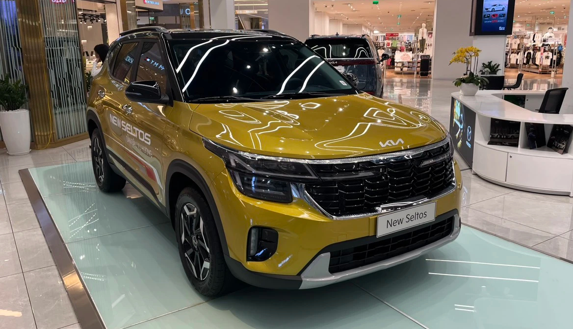 Ô tô Crossover hạng B tại Việt Nam ồ ạt giảm giá, ra mẫu mã mới - Ảnh 3.