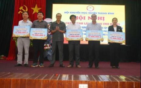 'Ông Hai khuyến học' - điểm tựa nhân ái - Ảnh 2.