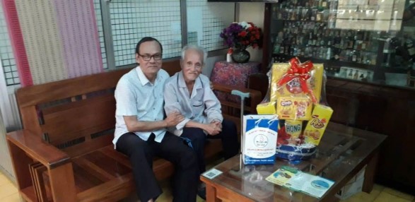 'Ông Hai khuyến học' - điểm tựa nhân ái - Ảnh 1.