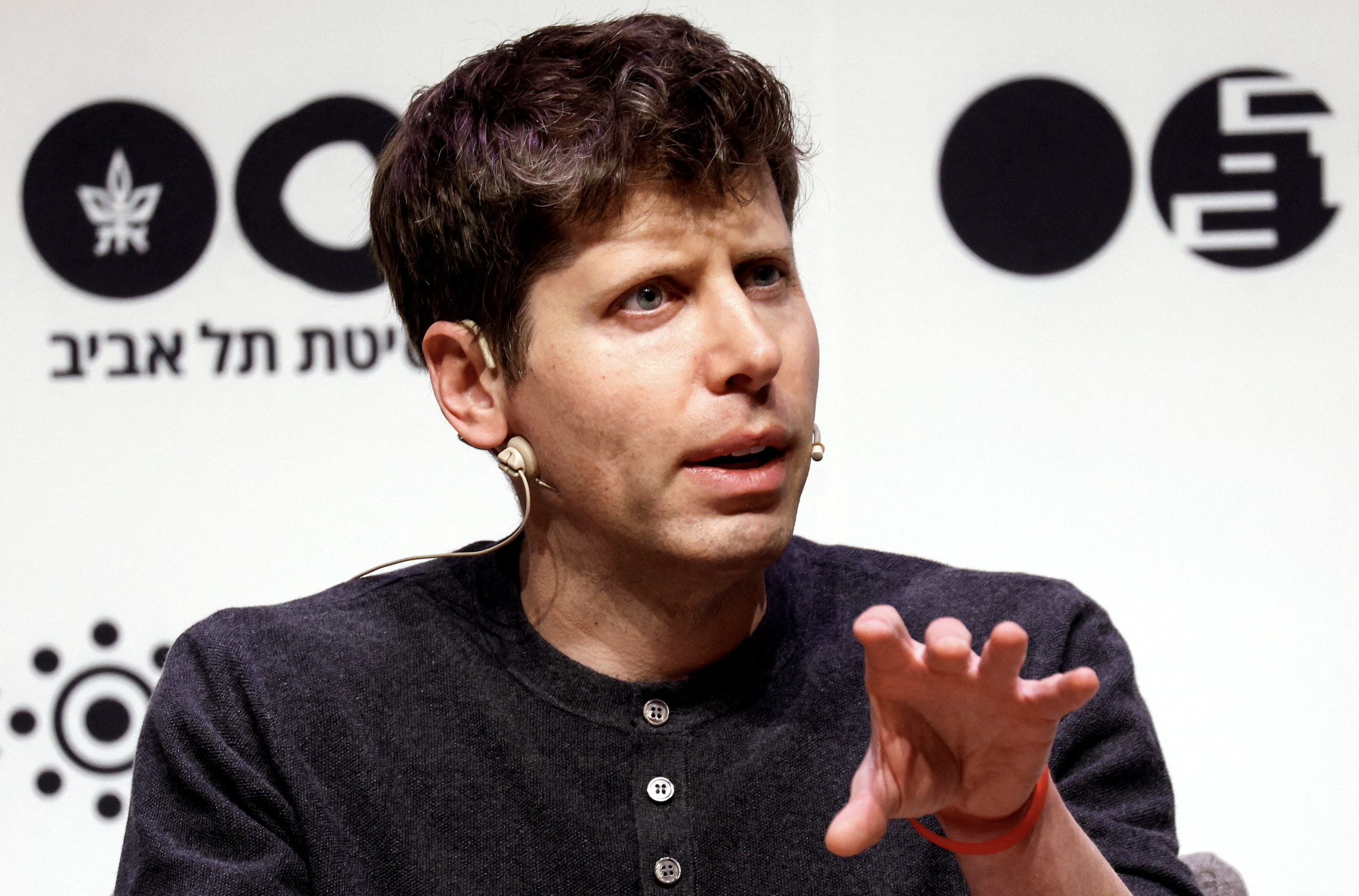 OpenAI ra mắt mạng xã hội Sora giống TikTok nhưng tràn ngập video AI giả mạo 1 OpenAI ra mắt mạng xã hội Sora giống TikTok tràn ngập video AI giả mạo - Ảnh 1.