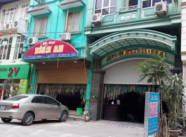 Pha xử lý siêu mượt của cô vợ vô tình chứng kiến chồng cùng bồ đi nhà nghỉ- Ảnh 1.