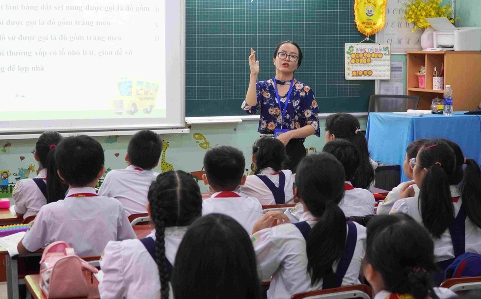 “Phạt” học trò hư như thế nào? - 1