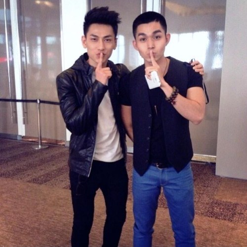 Phát sốt khoảnh khắc Anh Tài Jun Phạm tỏ tình Anh Trai ISAAC, 15 năm 