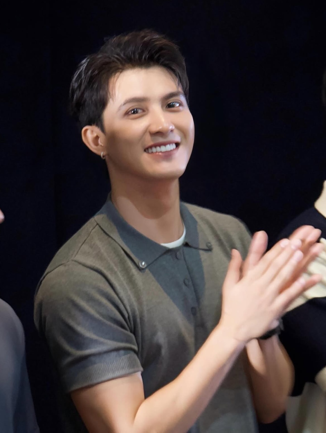 Phim Việt có mỹ nam 6 múi visual như tổng tài, quan trọng là mặc đẹp- Ảnh 1.