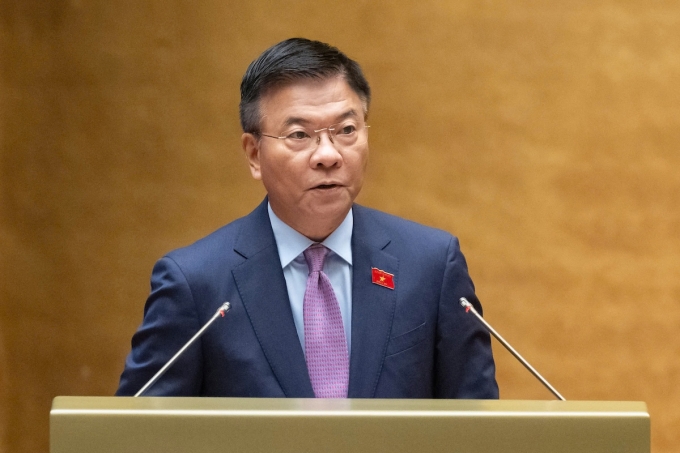 Phó thủ tướng Lê Thành Long phát biểu trước Quốc hội. Ảnh: Media Quốc hội