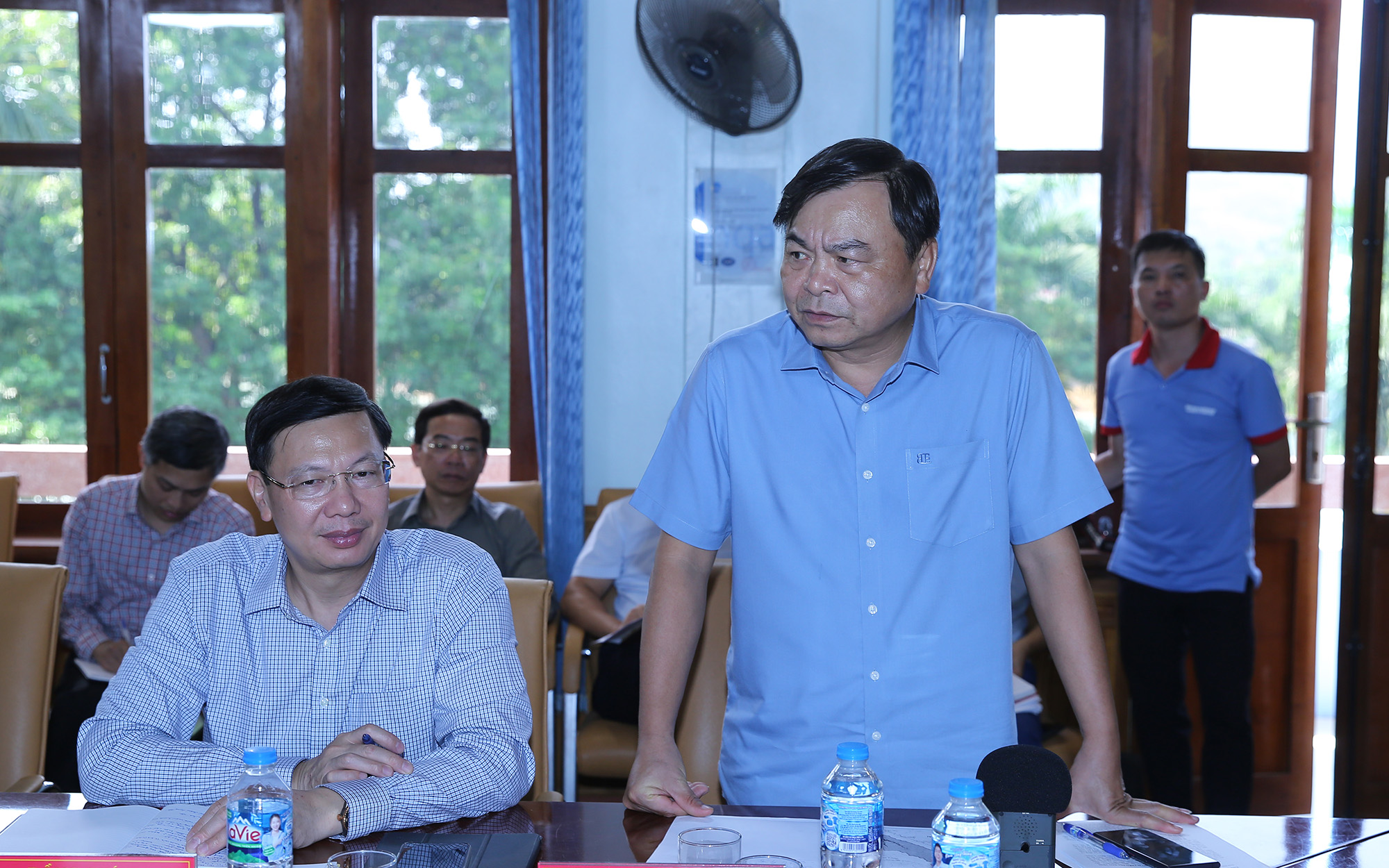 Phó thủ tướng yêu cầu có dự báo lượng mưa từng khu vực để ứng phó bão Matmo 1 Phó thủ tướng yêu cầu có dự báo lượng mưa từng khu vực để ứng phó bão Matmo - Ảnh 1.