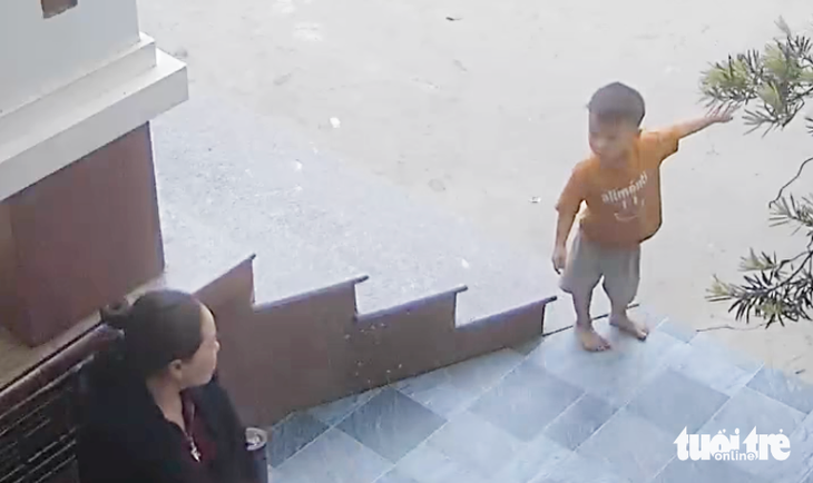 cứu bạn - Ảnh 1.