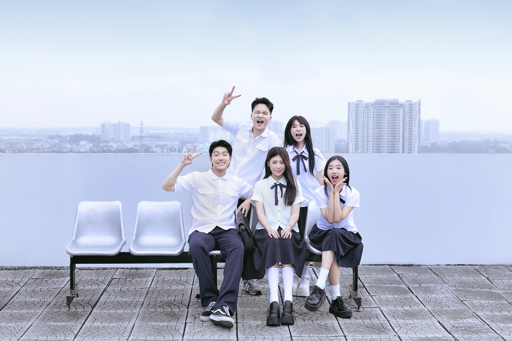 PiaLinh “chúc phúc” cho mối tình đầu bằng ca khúc Pop Rock trong trẻo về tuổi học trò - Ảnh 1.