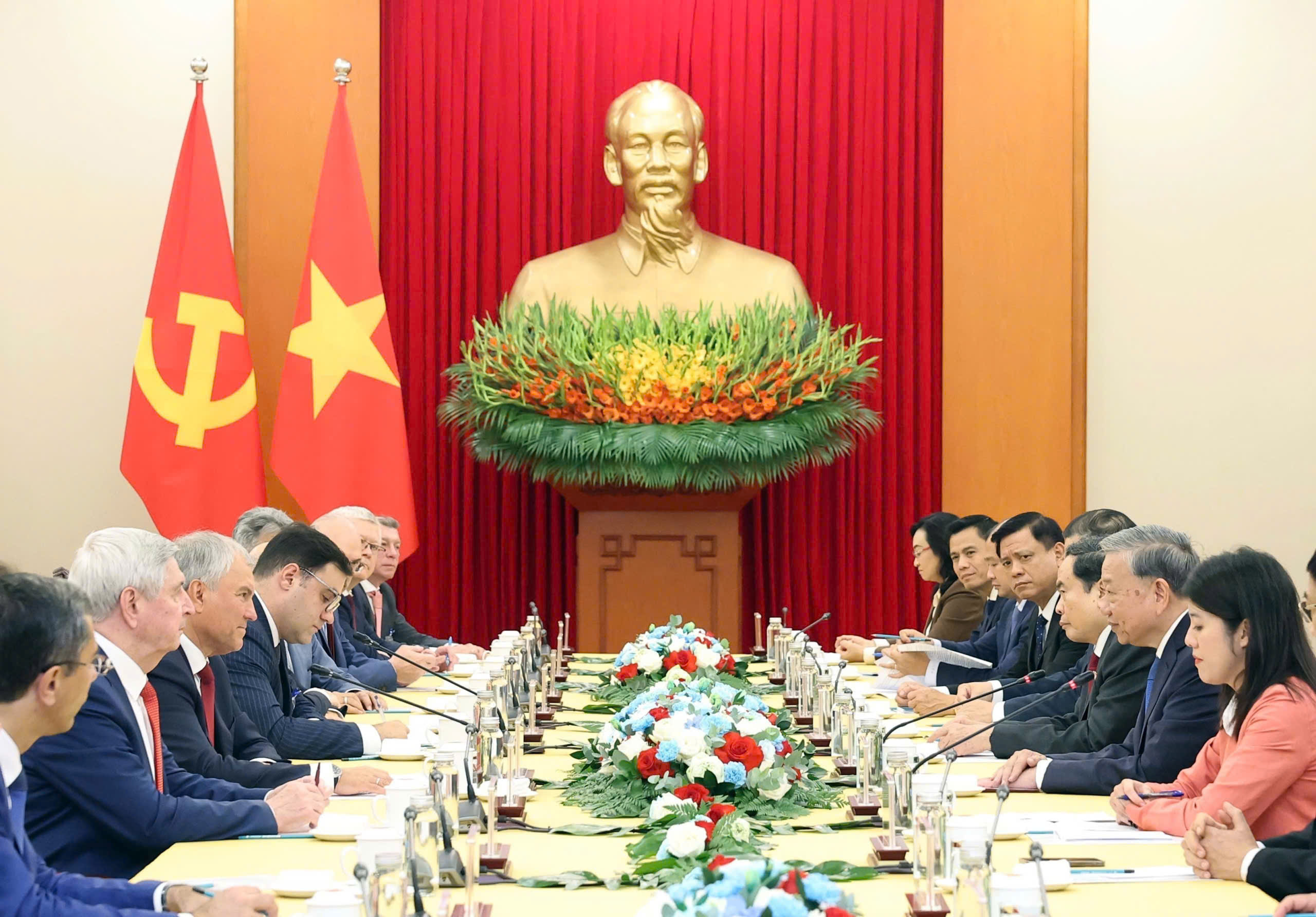 Quan hệ Việt Nam - Nga phát triển bền vững - Ảnh 1.