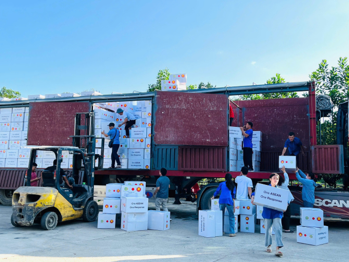 Hàng viện trợ của Trung tâm AHA được chuyển đến người dân vùng thiên tai tại Cao Bằng, tháng 10/2025. Ảnh: Cục Quản lý đê điều và Phòng chống thiên tai