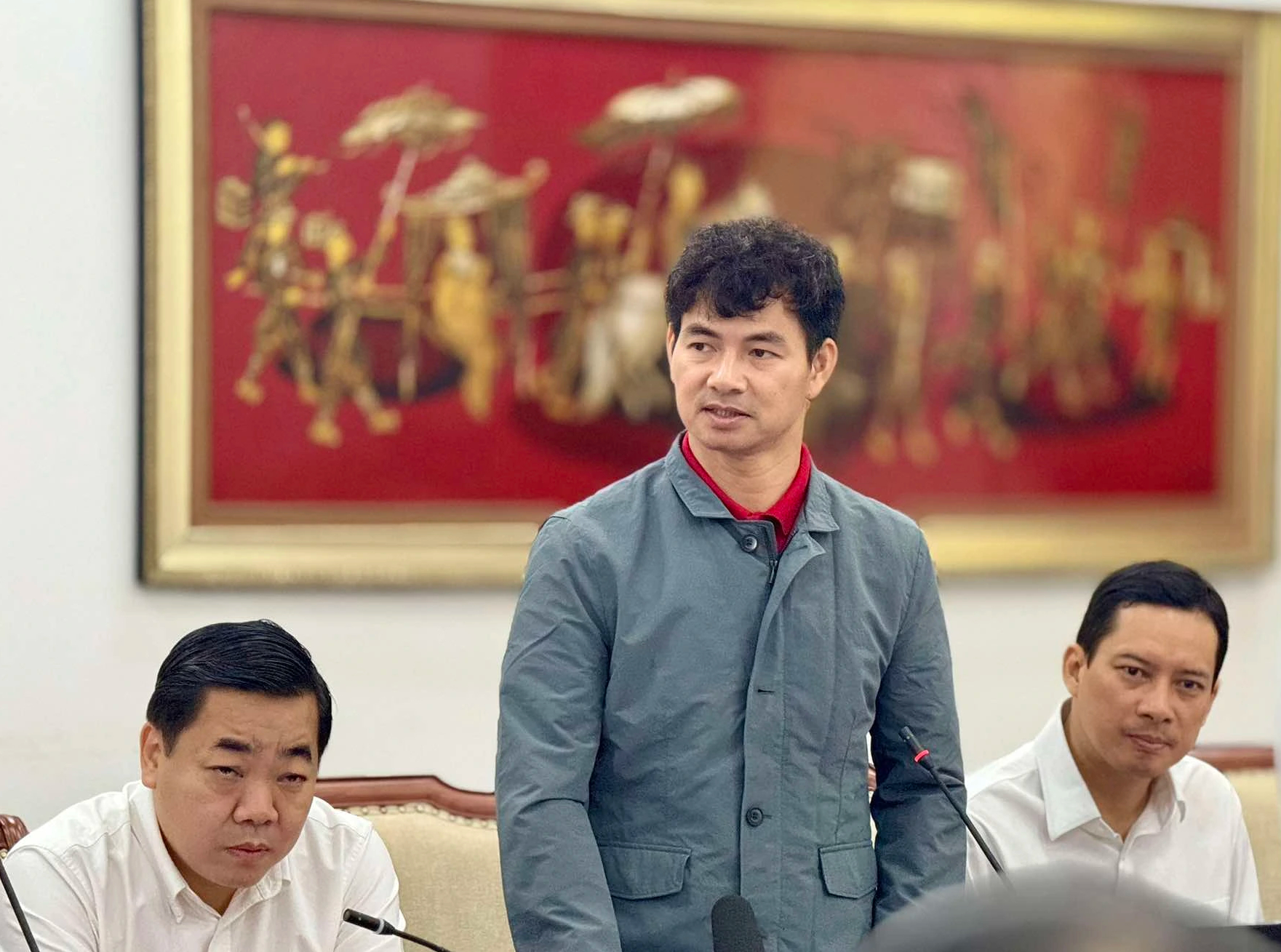 NSND Xuân Bắc: Rất nhiều người trở thành nạn nhân của tấn công mạng- Ảnh 1.