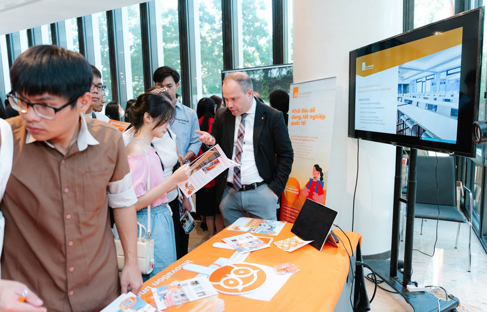 Rộng cửa vừa học vừa làm tại Đức - Ảnh 1.