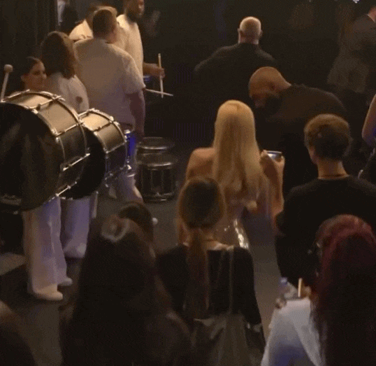 Rosé “căng như dây đàn” ở khoảnh khắc làm nên lịch sử Kpop, cố tình đi trễ VMAs vì biết sẽ thắng giải?- Ảnh 2.