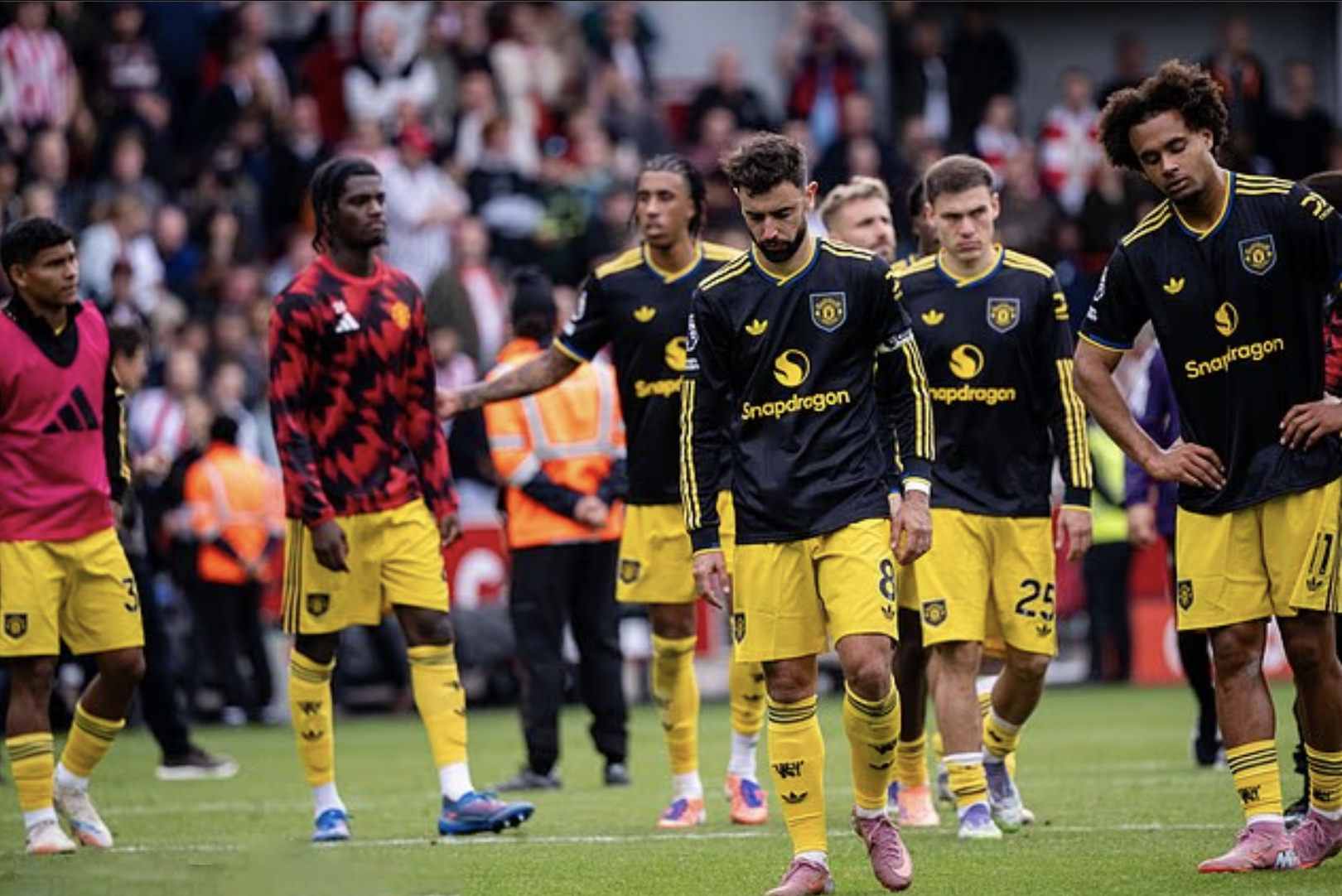 Ruben Amorim bên bờ vực bị sa thải - Ảnh 1.