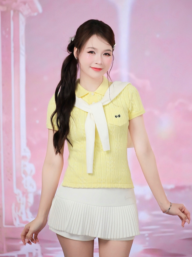 Sắc vàng pastel thanh lịch, tạo nên vẻ ngoài ngọt ngào- Ảnh 1.