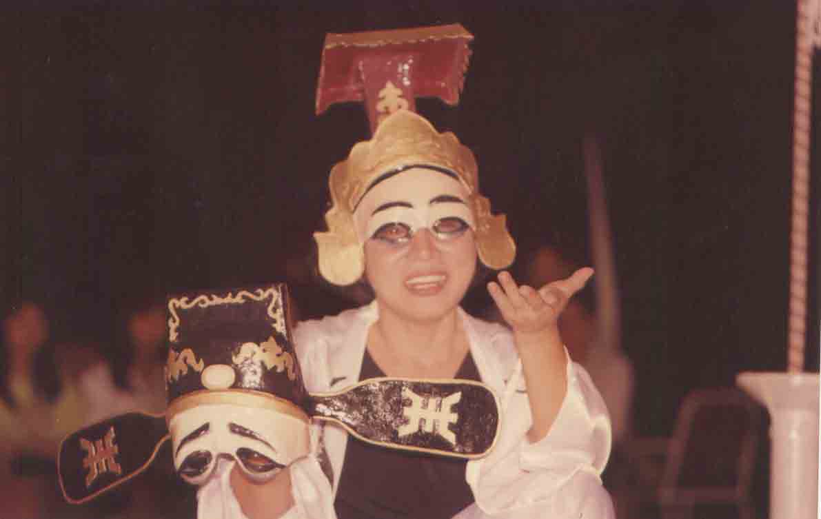 Sân khấu thể nghiệm làm sao hút khách ? - Ảnh 1.