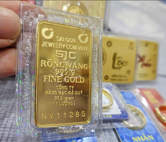 Sáng 3-10, giá vàng miếng SJC giảm- Ảnh 1. Sáng 3-10, giá vàng miếng SJC giảm- Ảnh 1.