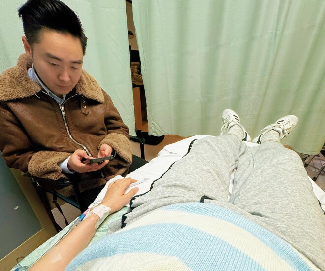 Diễm Hương nhập viện nửa đêm được chồng kém tuổi chăm sóc.