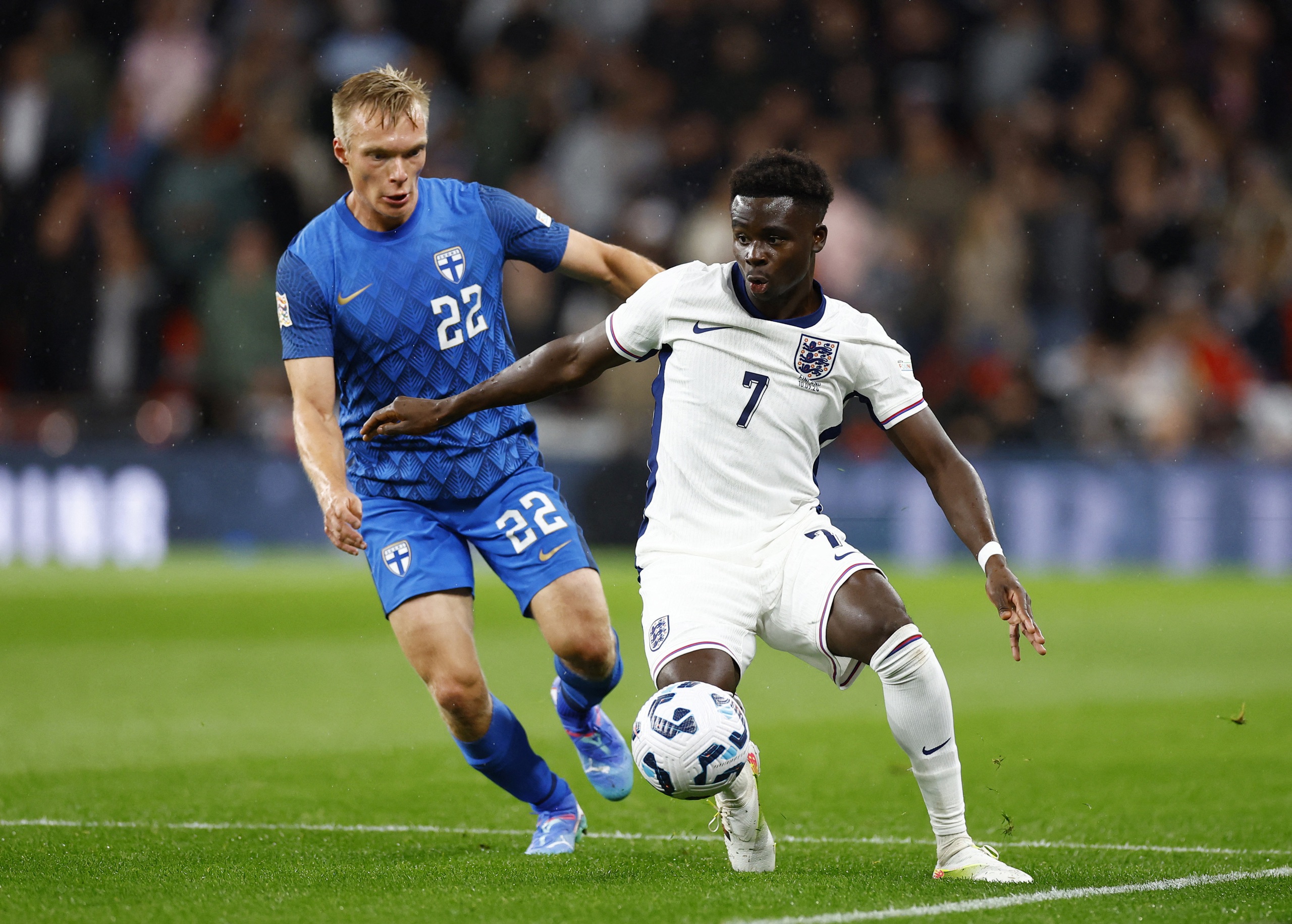 Sao trẻ Man City bất ngờ được triệu tập tuyển Anh trước vòng loại World Cup - Ảnh 4.