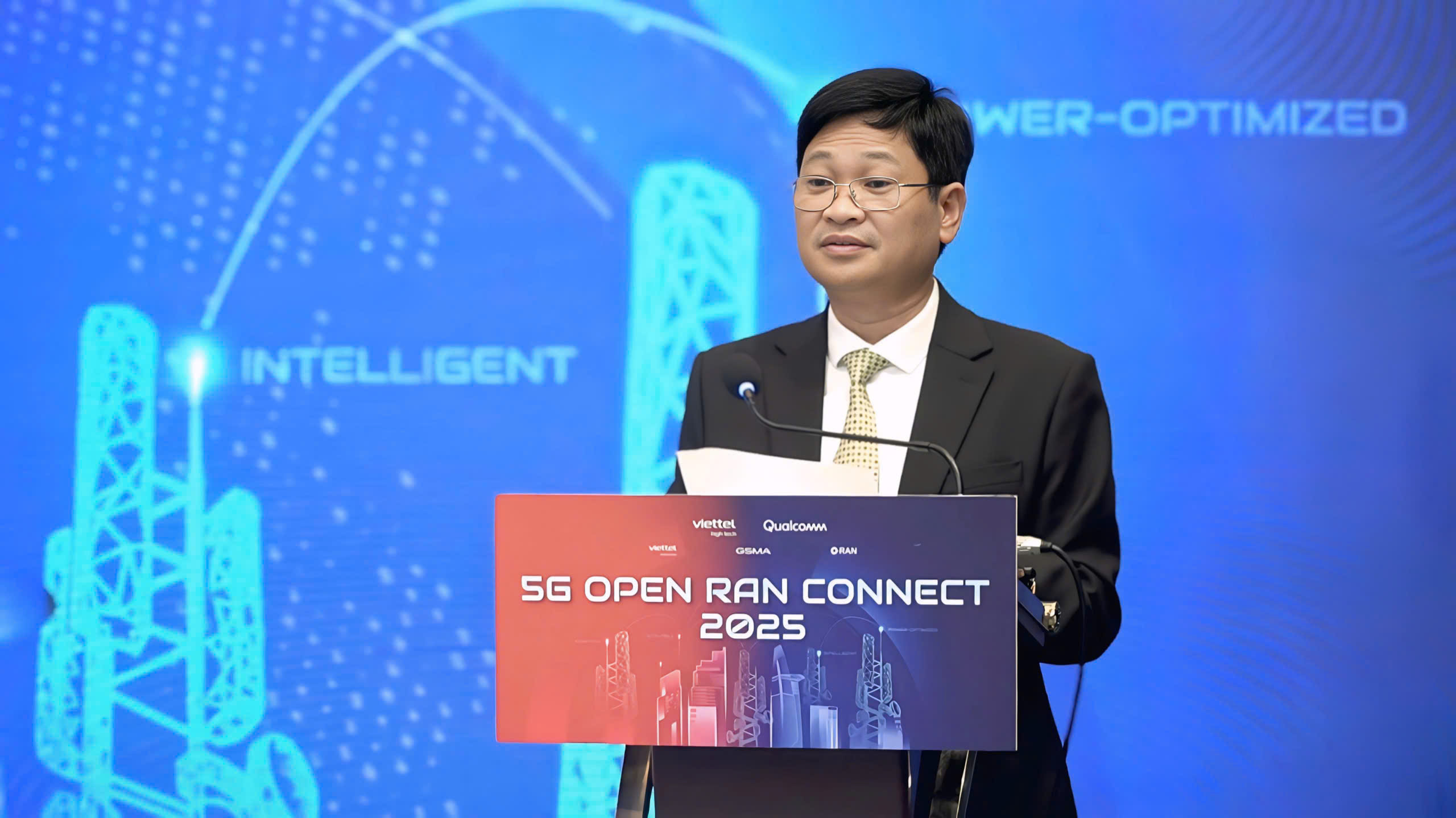 Sau 1 năm, Viettel triển khai được 2.300 trạm phát sóng 5G 'make in Vietnam'- Ảnh 2. Sau 1 năm, Viettel triển khai được 2.300 trạm phát sóng 5G 'make in Vietnam'- Ảnh 2.