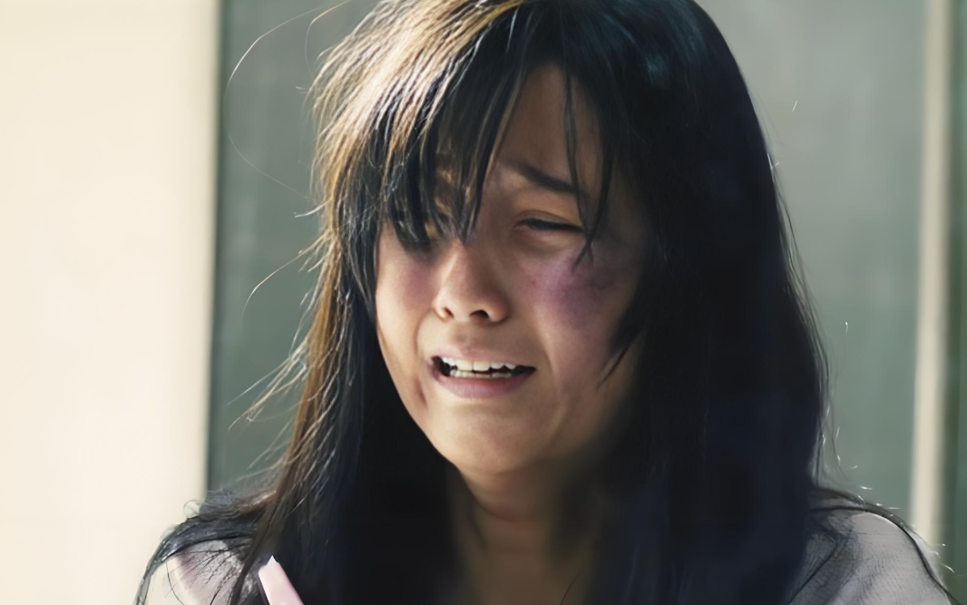 Sau 10 năm, người vợ xinh đẹp đến mức ai cũng phải ngoái nhìn, giờ lại khiến tôi run sợ- Ảnh 1.