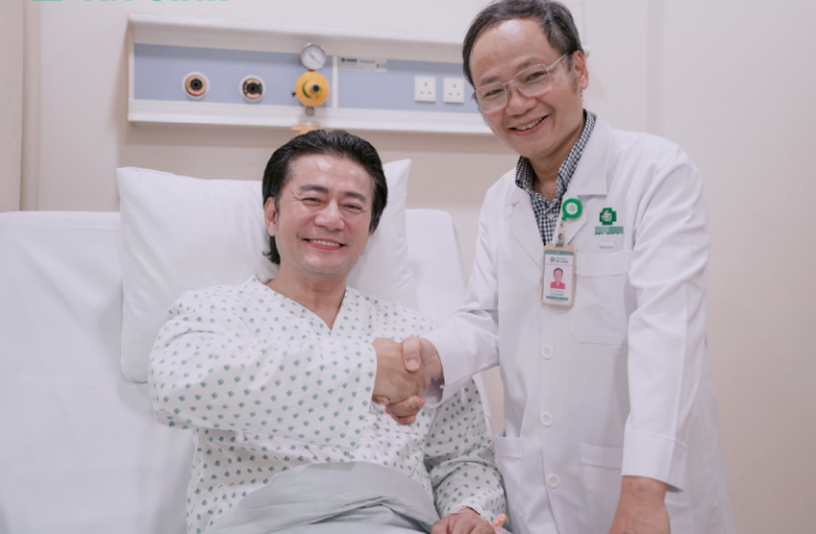 Sau cú đánh pickleball, nam diễn viên điển trai ngã quỵ xuống sân 3 Nam diễn viên đã phụ hồi dần sức khỏe. Ảnh: BVCC.