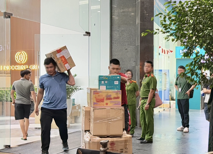 Sau lùm xùm tiền số, Shark Bình bị bắt - Ảnh 2.