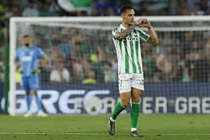 Antony gần như đã ký hợp đồng với Liverpool