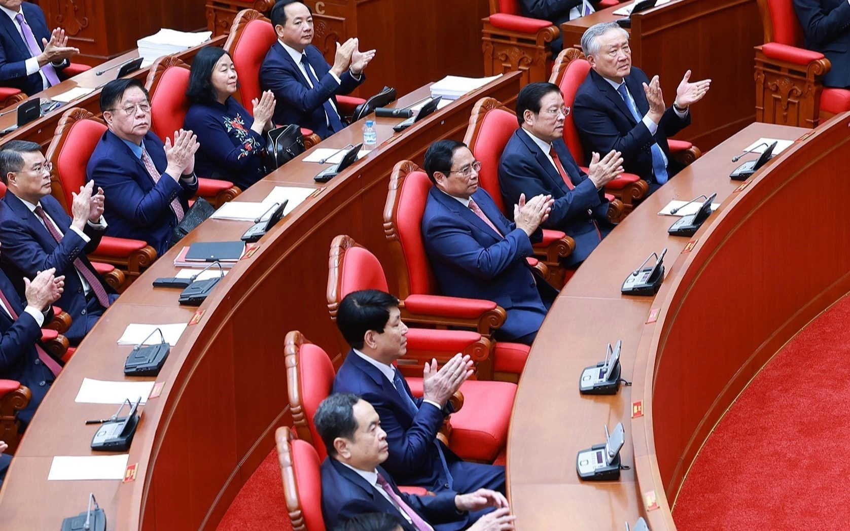 - Ảnh 1. - Ảnh 1.