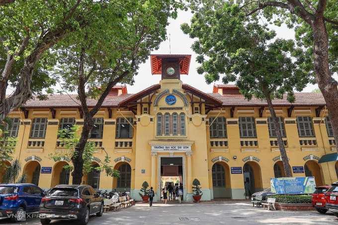 Trường Đại học Sài Gòn, trụ sở chính ở phường Chợ Quán. Ảnh: Quỳnh Trần